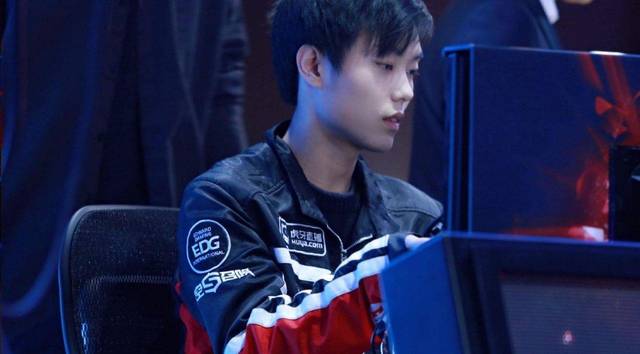 次完成抢断 次完成抢断