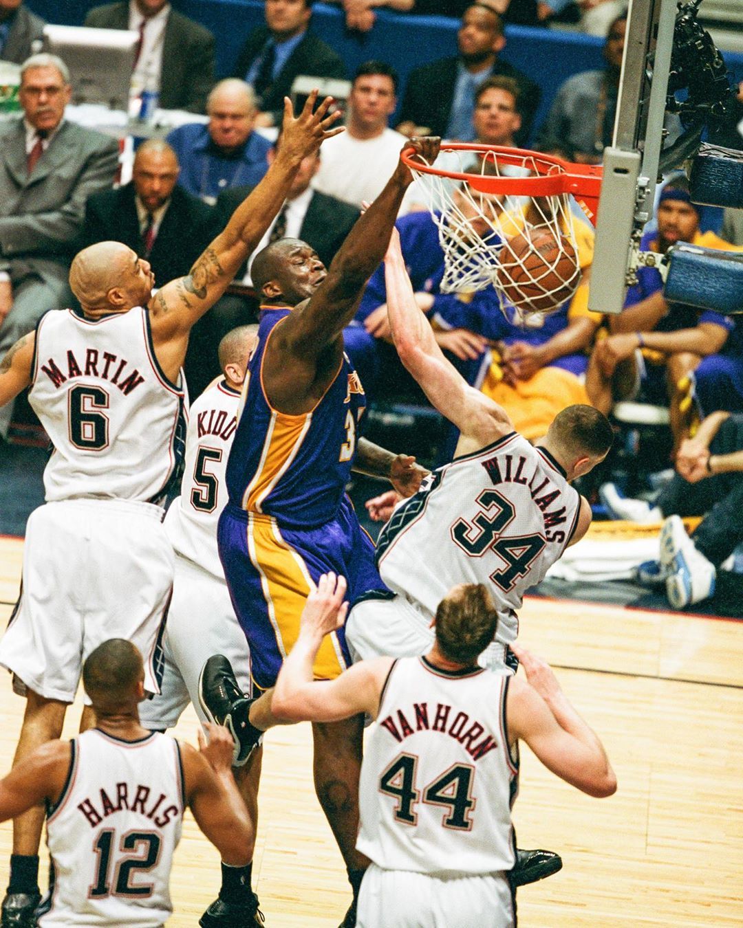 指定一名 指定一名